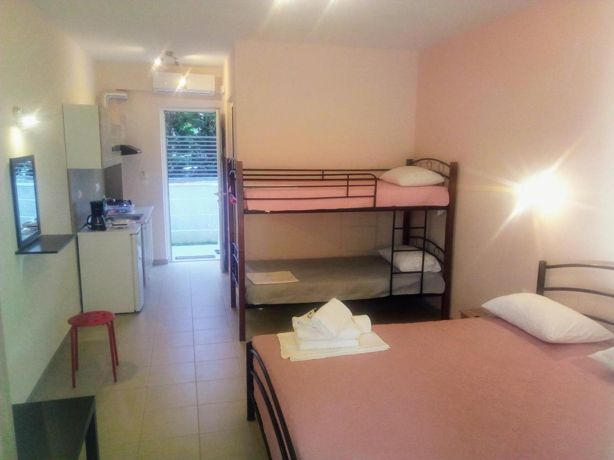 Persefoni Rooms Apartments & Mezonetes Toroni Buitenkant foto