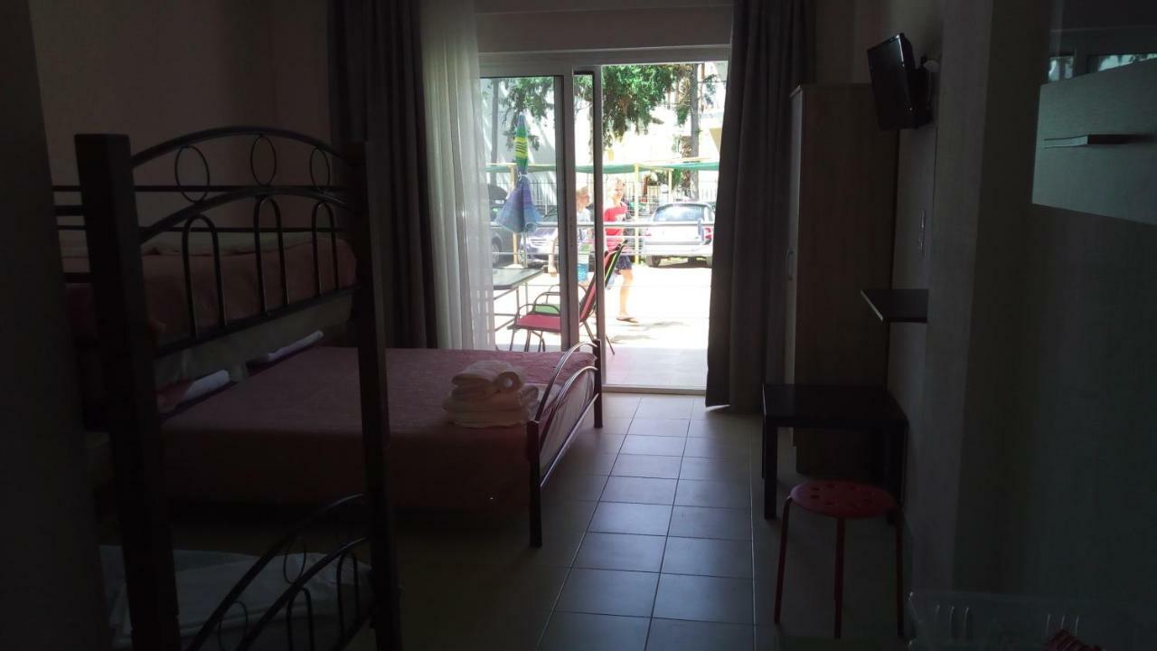 Persefoni Rooms Apartments & Mezonetes Toroni Buitenkant foto